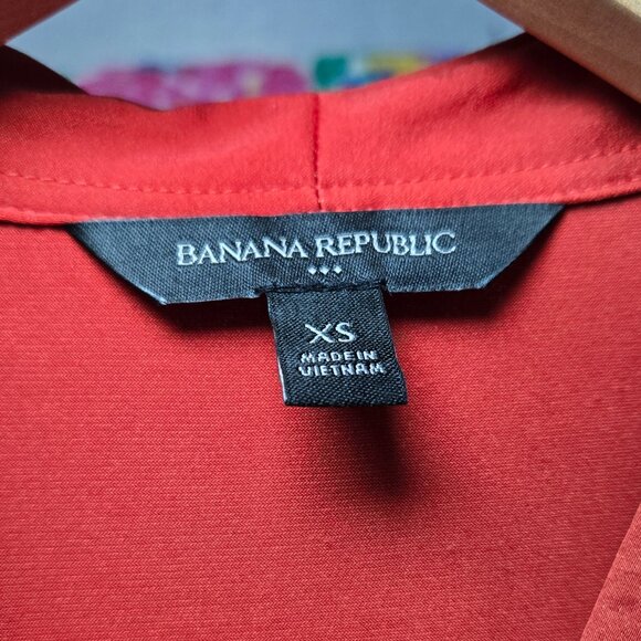 Banana Republic Sleeveless Button-Down Top XS – Vibrant Orange - Picture 3 of 10